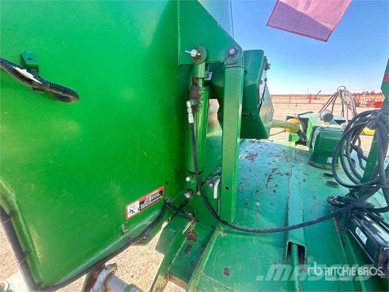 John Deere CX15 15 ft Flex Wing Rotary Cutter معدات جز نباتات البطاطس المتيبسة