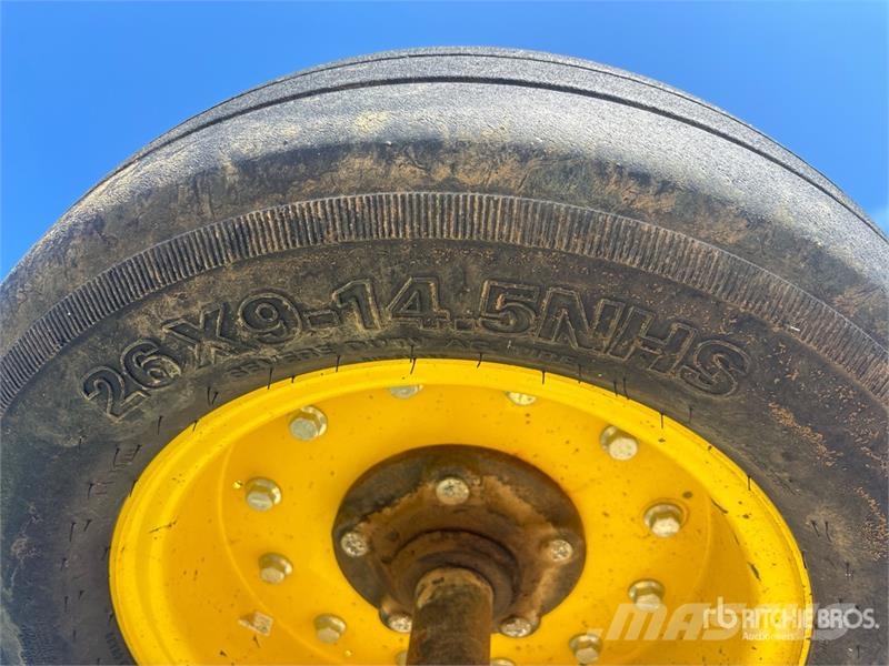 John Deere CX15 15 ft Flex Wing Rotary Cutter معدات جز نباتات البطاطس المتيبسة