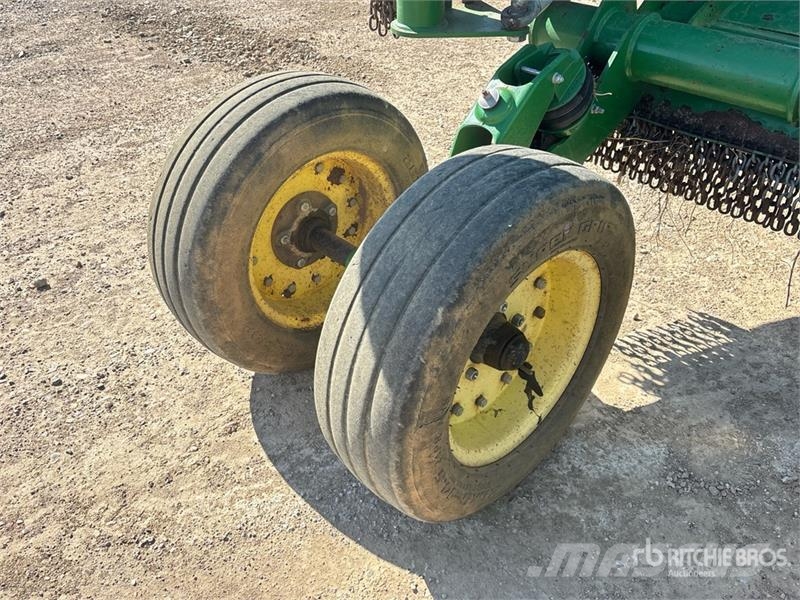 John Deere CX15 15 ft Flex Wing Rotary Cutter معدات جز نباتات البطاطس المتيبسة