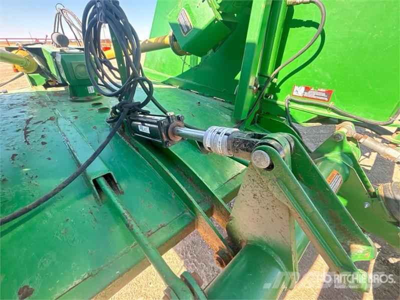 John Deere CX15 15 ft Flex Wing Rotary Cutter معدات جز نباتات البطاطس المتيبسة
