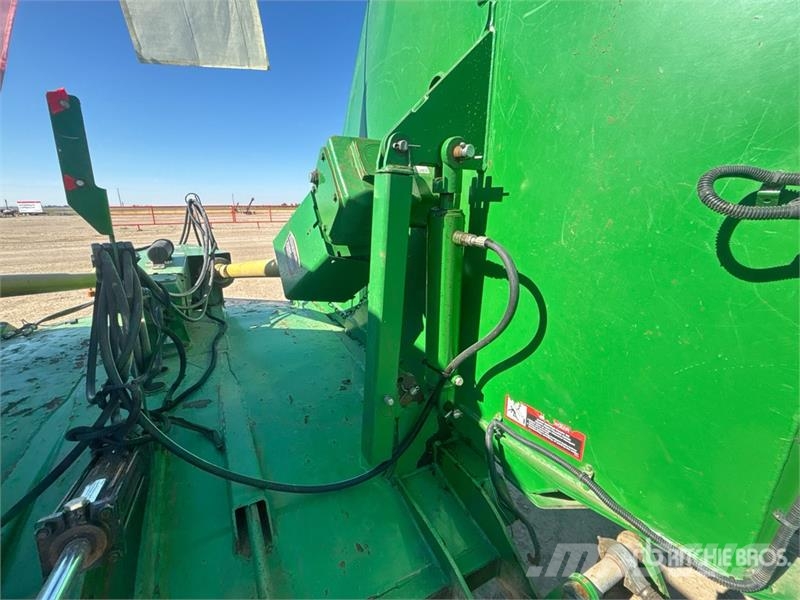 John Deere CX15 15 ft Flex Wing Rotary Cutter معدات جز نباتات البطاطس المتيبسة
