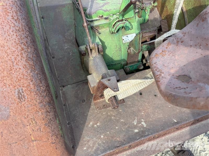 John Deere D Traktori