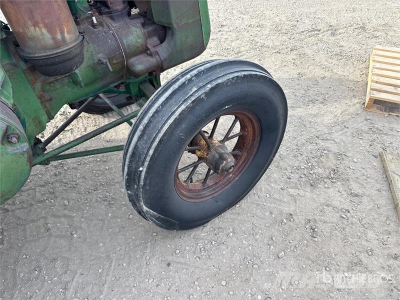 John Deere D Traktori
