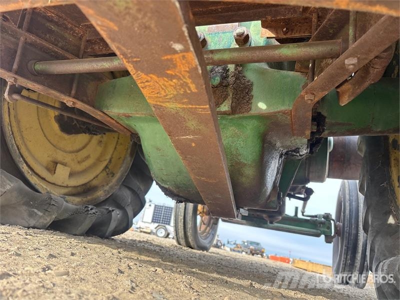 John Deere D Traktori