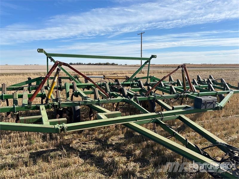 John Deere E1600 Peiliniai plūgai