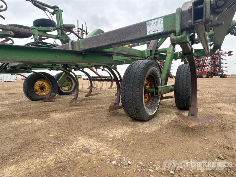 John Deere E1600 24 ft Cultivator Kultivatori