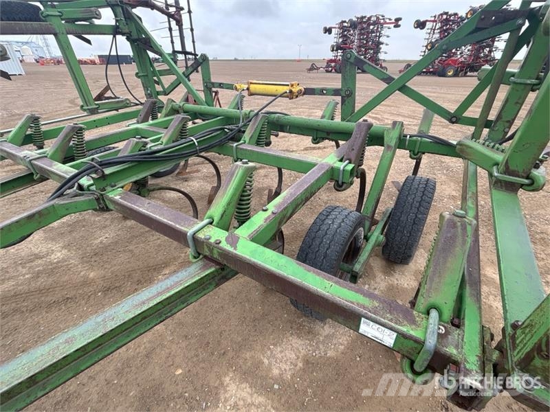 John Deere E1600 24 ft Cultivator Kultivatori