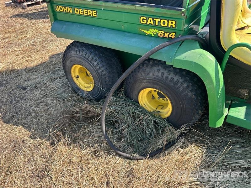 John Deere Gator 6x4 Side By Side (Inoperable) Carros