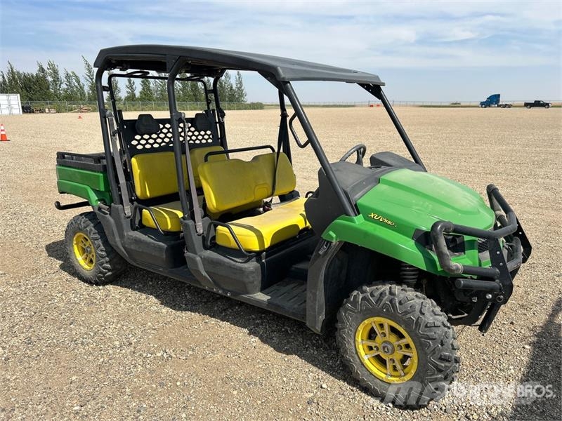 John Deere Gator XUV550 S4 4x4 Utility Vehicle (Inoperable) Maquinaria para servicios públicos