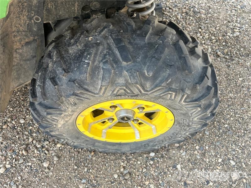 John Deere Gator XUV550 S4 4x4 Utility Vehicle (Inoperable) Maquinaria para servicios públicos