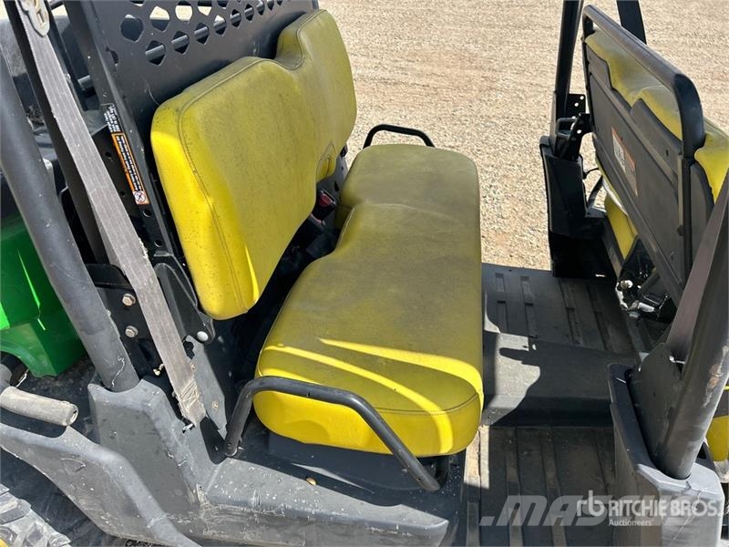 John Deere Gator XUV550 S4 4x4 Utility Vehicle (Inoperable) Maquinaria para servicios públicos