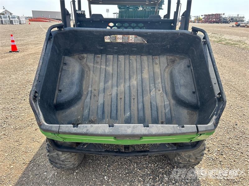 John Deere Gator XUV550 S4 4x4 Utility Vehicle (Inoperable) Maquinaria para servicios públicos