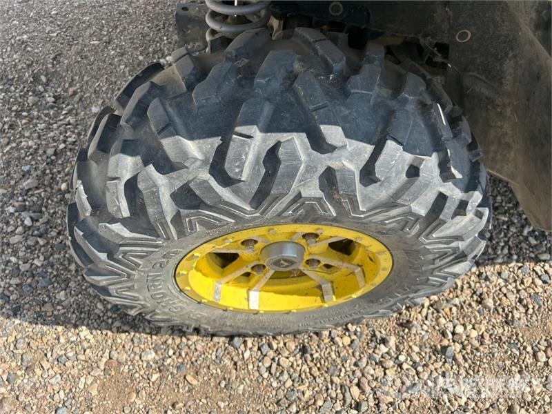 John Deere Gator XUV550 S4 4x4 Utility Vehicle (Inoperable) Maquinaria para servicios públicos