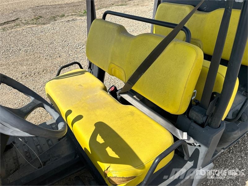 John Deere Gator XUV550 S4 4x4 Utility Vehicle (Inoperable) Maquinaria para servicios públicos