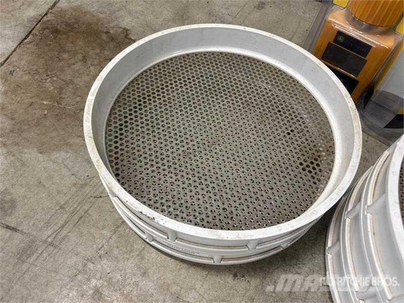 John Deere GT 5300 Moisture Tester & Sieve Unidades/máquinas de processamento e armazenamento de culturas - Outros