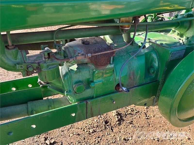 John Deere H 2WD Narrow Front Row Crop Antique Tractor Traktoren