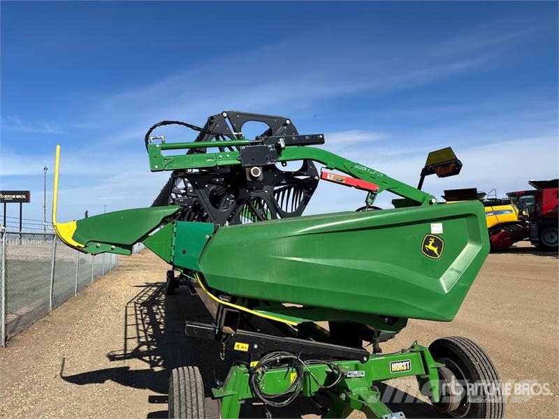 John Deere HD35R 35 ft Hinged Draper Combine Header コンバイン・ハーベスター・ヘッド