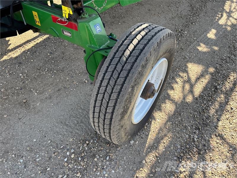 John Deere HD35R 35 ft Hinged Draper Combine Header コンバイン・ハーベスター・ヘッド