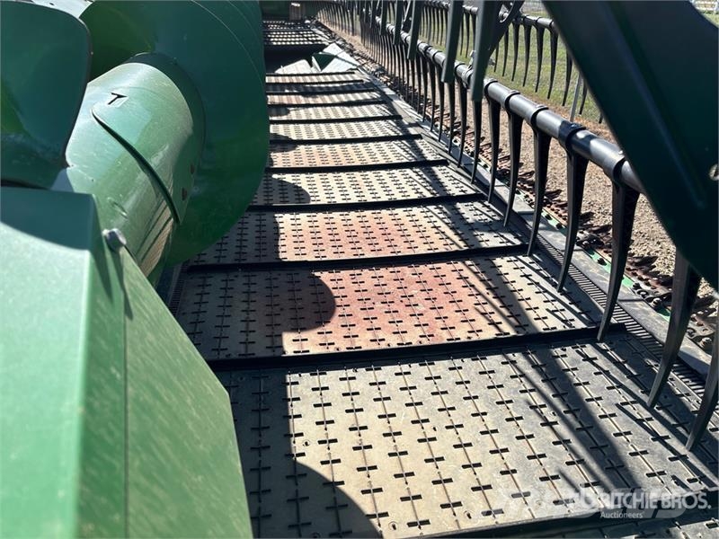 John Deere HD35R 35 ft Hinged Draper Combine Header コンバイン・ハーベスター・ヘッド