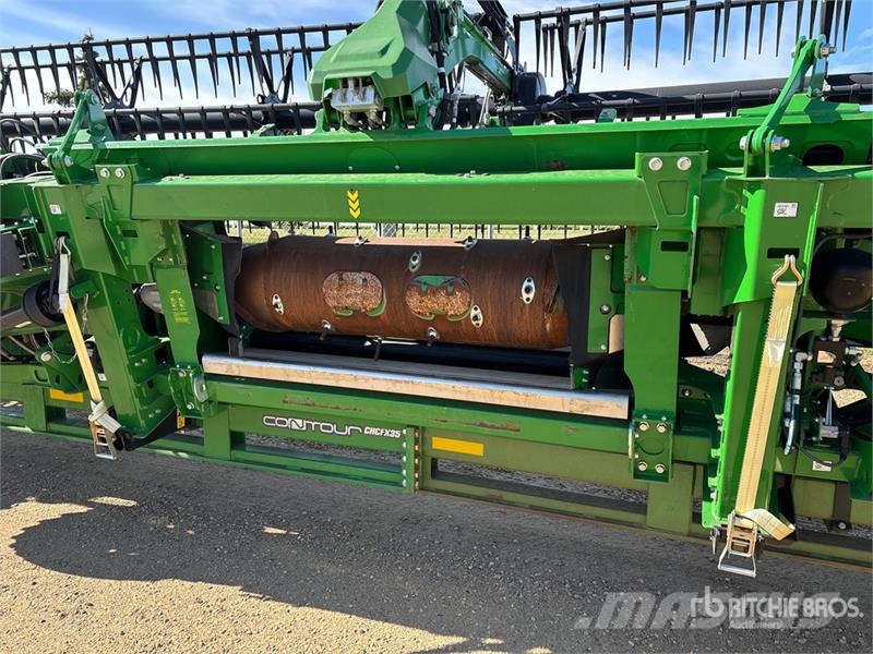 John Deere HD35R 35 ft Hinged Draper Combine Header コンバイン・ハーベスター・ヘッド