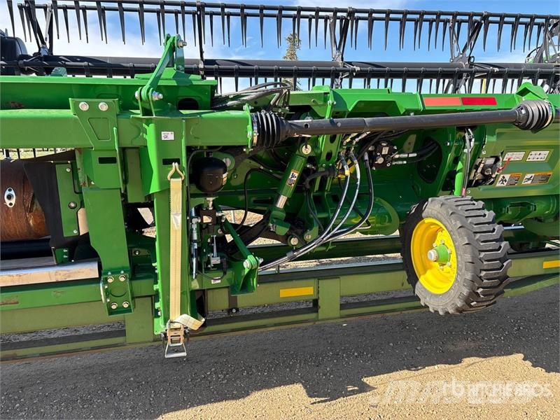 John Deere HD35R 35 ft Hinged Draper Combine Header コンバイン・ハーベスター・ヘッド