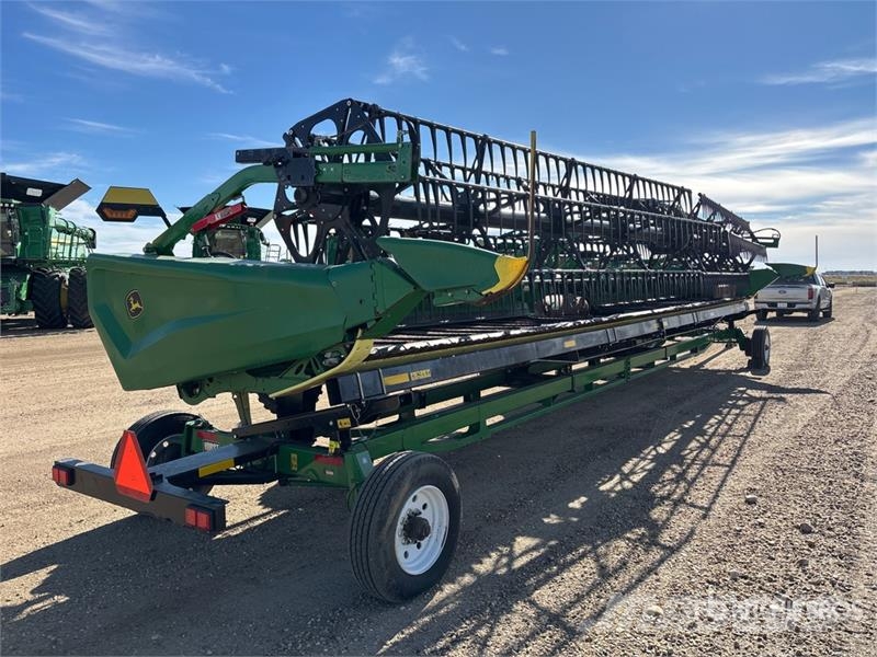 John Deere HD35R 35 ft Hinged Draper Combine Header コンバイン・ハーベスター・ヘッド