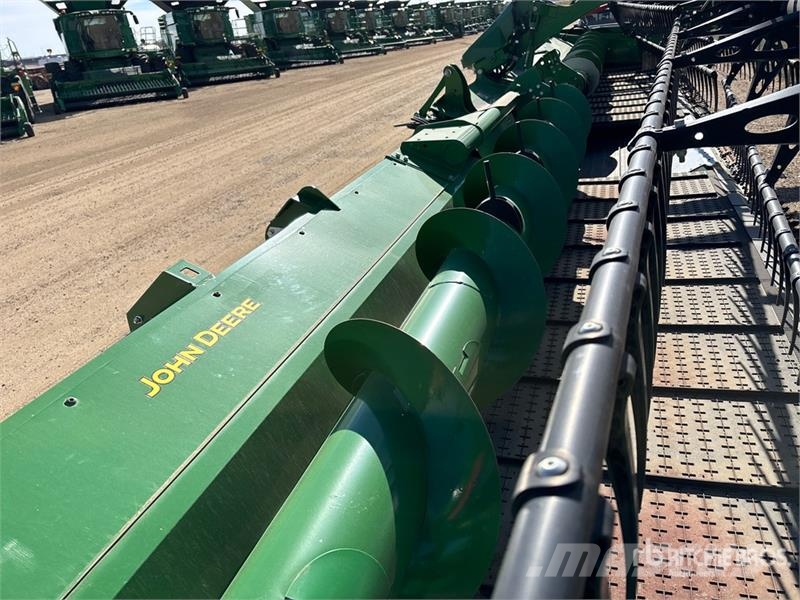 John Deere HD35R 35 ft Hinged Draper Combine Header コンバイン・ハーベスター・ヘッド