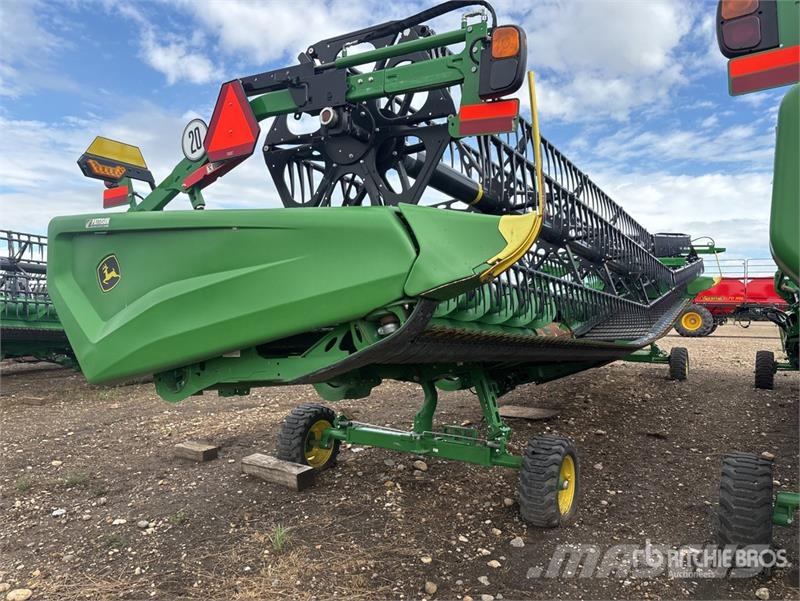 John Deere HD40R 40 ft Hinged Draper Combine Header Cabeçotes de colheitadeira