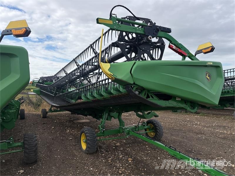 John Deere HD40R 40 ft Hinged Draper Combine Header Cabeçotes de colheitadeira
