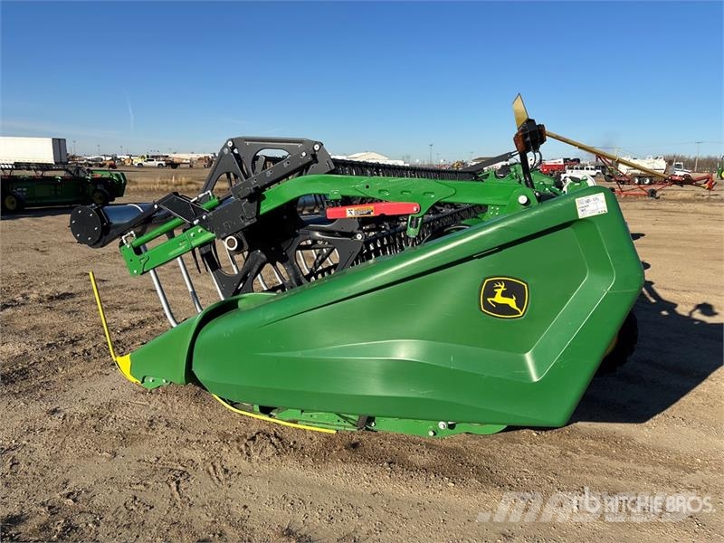 John Deere HD45F 45 ft Hinged Flex Draper Combine Header Erntevorsätze