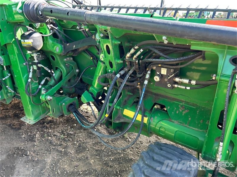 John Deere HD45F 45 ft Hinged Draper Combine Header Combine harvester heads