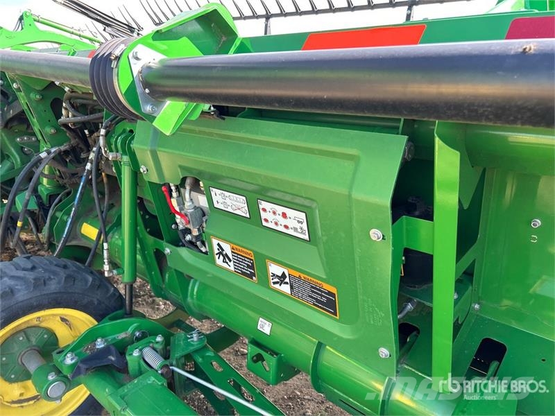 John Deere HD45F 45 ft Hinged Draper Combine Header Combine harvester heads