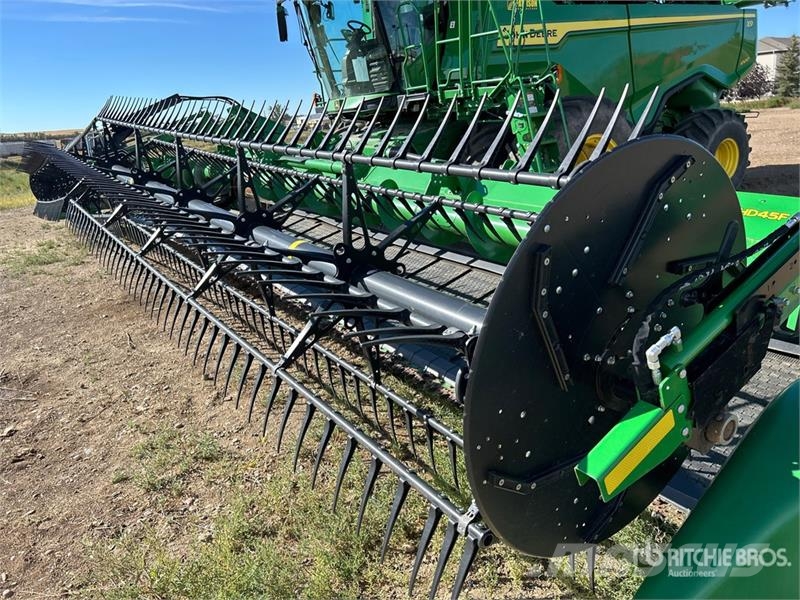 John Deere HD45F 45 ft Hinged Draper Combine Header Combine harvester heads