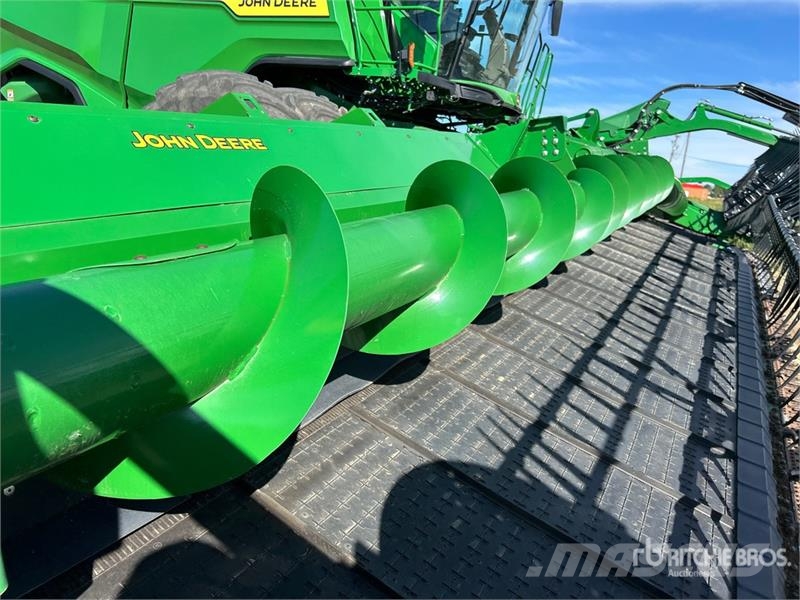 John Deere HD45F 45 ft Hinged Draper Combine Header Combine harvester heads