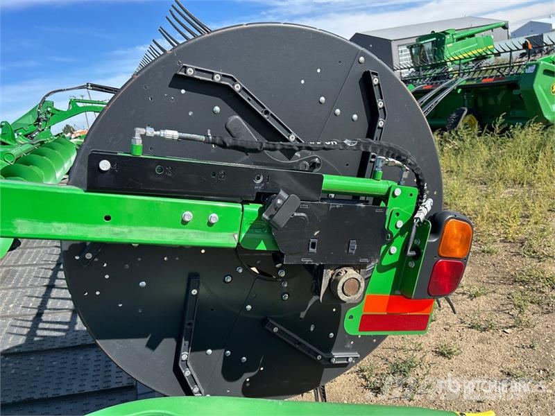 John Deere HD45F 45 ft Hinged Draper Combine Header Combine harvester heads