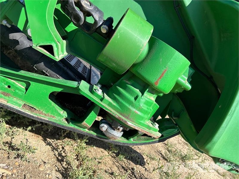 John Deere HD45F 45 ft Hinged Draper Combine Header Combine harvester heads
