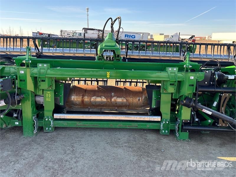 John Deere HD45F 45 ft Hinged Flex Draper Combine Header Erntevorsätze