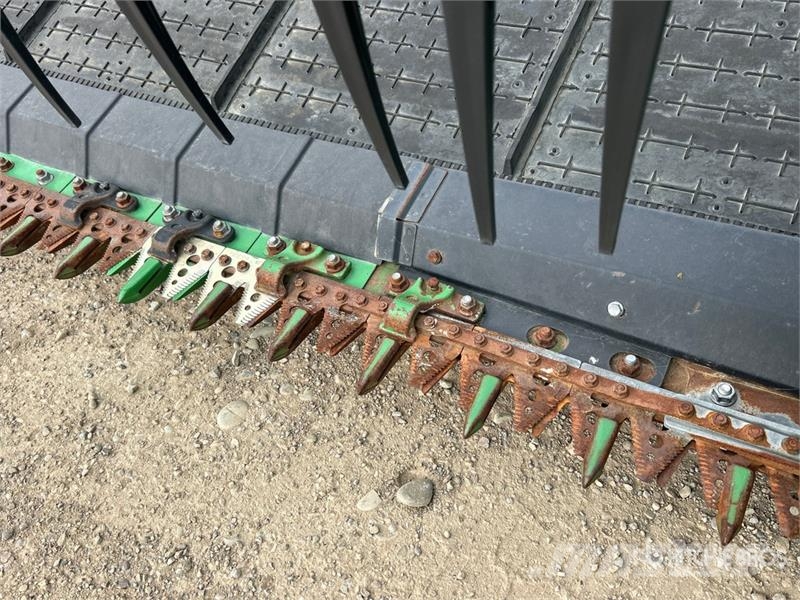 John Deere HD45F 45 ft Hinged Flex Draper Combine Header Skjærebord til skurtresker
