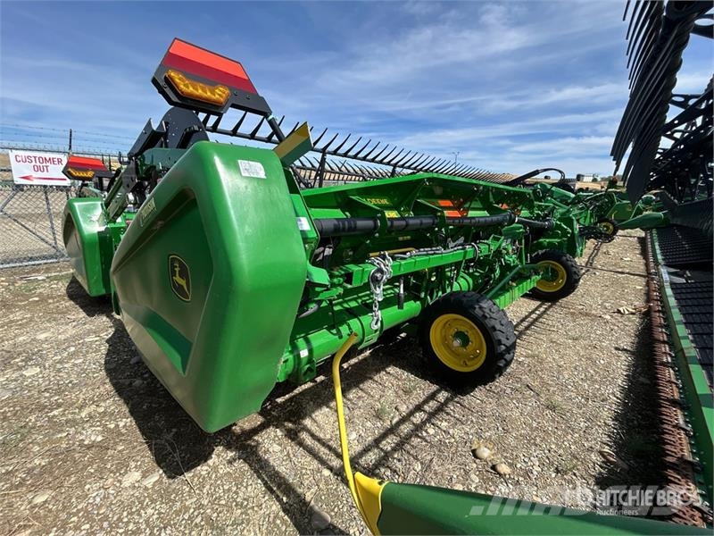 John Deere HD45F 45 ft Hinged Draper Combine Header Cabeçotes de colheitadeira