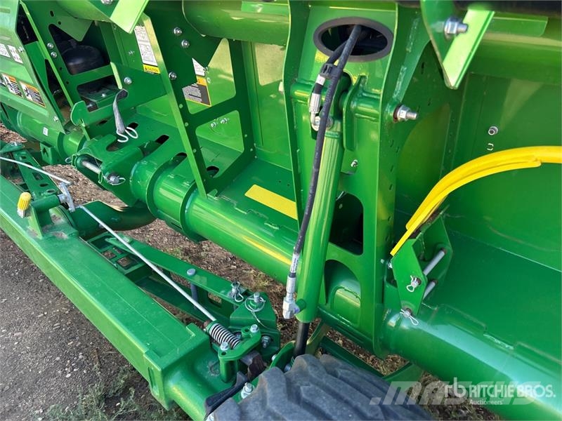 John Deere HD45F 45 ft Hinged Draper Combine Header Combine harvester heads