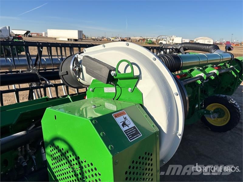 John Deere HD45F 45 ft Hinged Flex Draper Combine Header Erntevorsätze