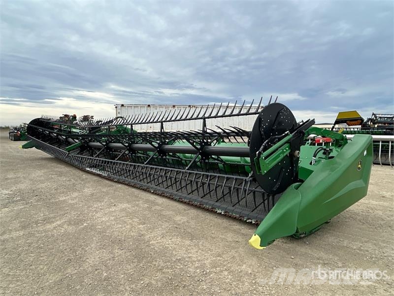 John Deere HD45F 45 ft Hinged Flex Draper Combine Header Skjærebord til skurtresker