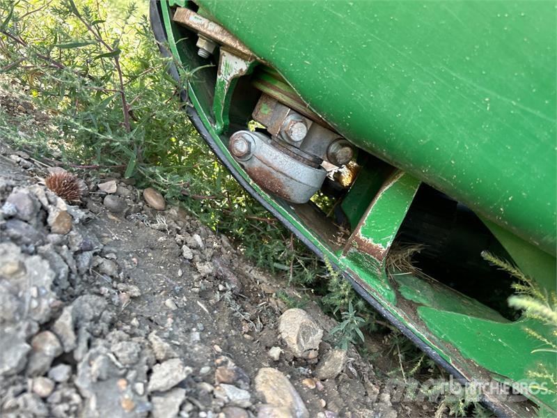 John Deere HD45F 45 ft Hinged Draper Combine Header Combine harvester heads