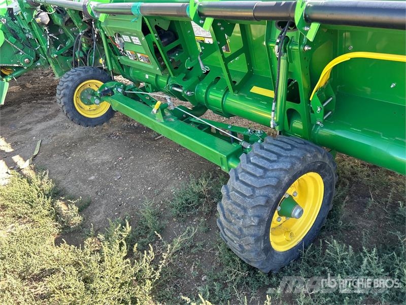 John Deere HD45F 45 ft Hinged Draper Combine Header Combine harvester heads