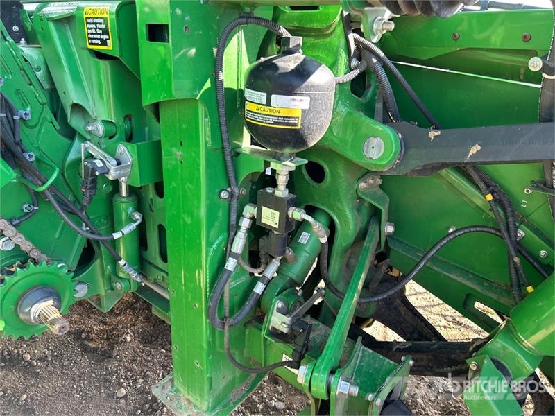John Deere HD45F 45 ft Hinged Draper Combine Header Combine harvester heads