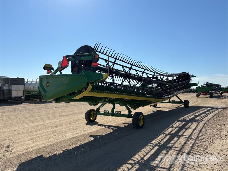 John Deere HD45R 45 ft Hinged Draper Combine Header Kombajnove hlavice