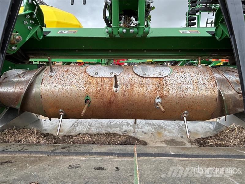 John Deere HD45R 45 ft Hinged Draper Combine Header Erntevorsätze