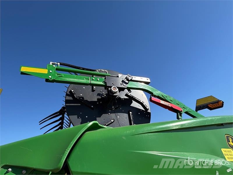 John Deere HD45R 45 ft Hinged Draper Combine Header Kombajnove hlavice