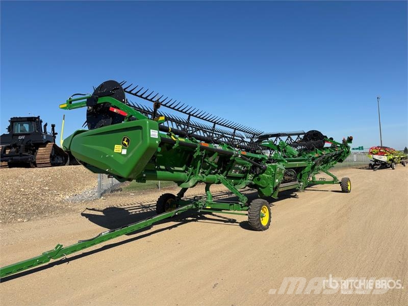 John Deere HD45R 45 ft Hinged Draper Combine Header Kombajnove hlavice