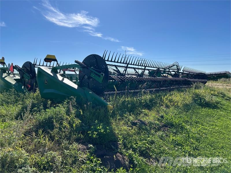 John Deere HD45R 45 ft Hinged Draper Combine Header Cabeçotes de colheitadeira